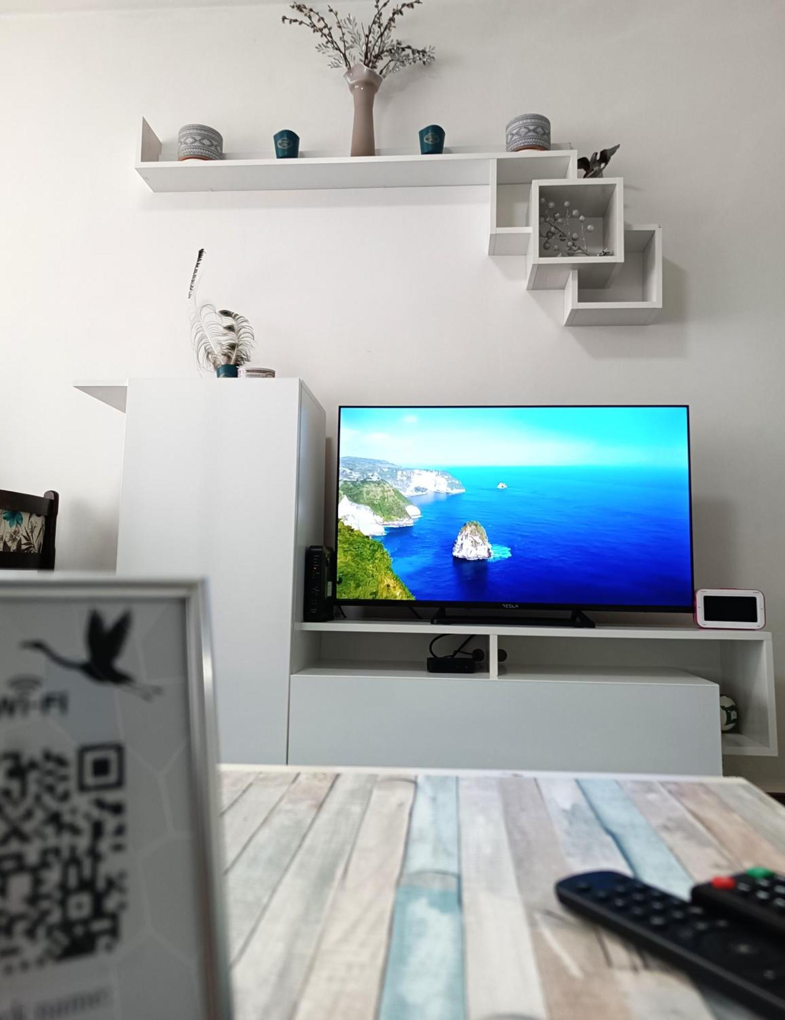 Flamingo 365 - Near City Center With Free Parking Sarajevo Bagian luar foto