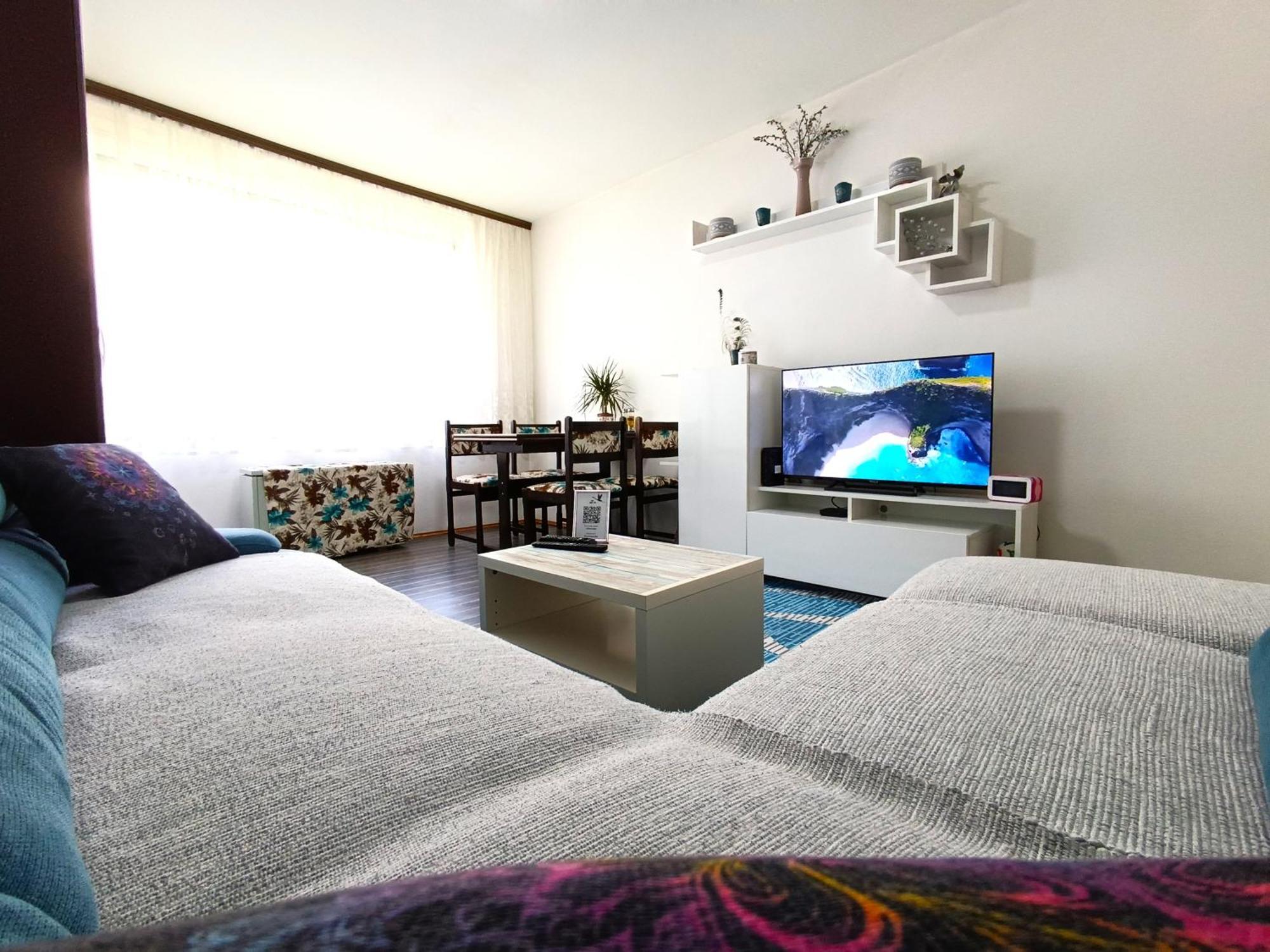 Flamingo 365 - Near City Center With Free Parking Sarajevo Bagian luar foto